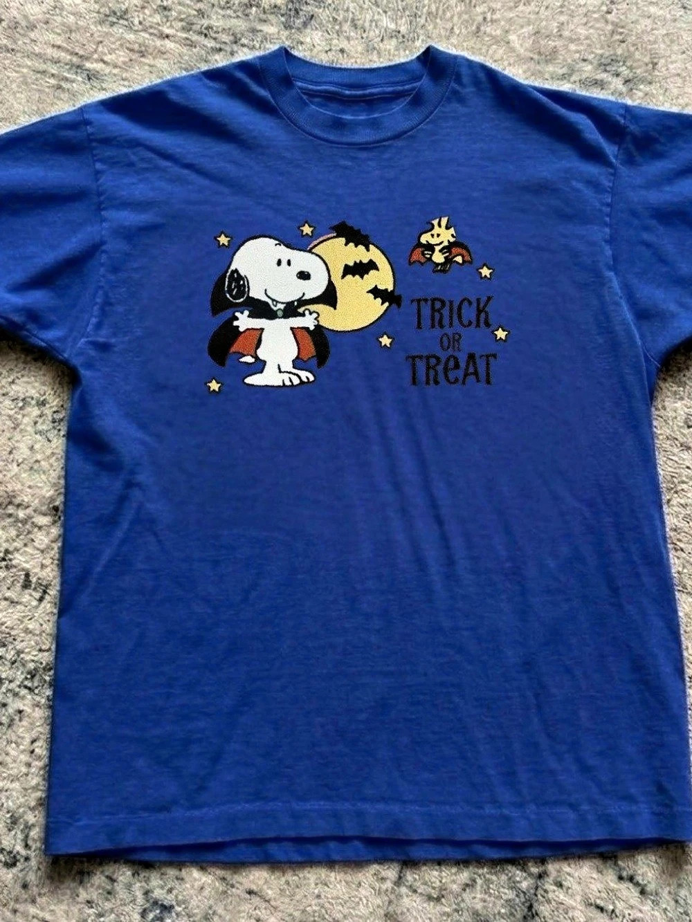 GILDAN Snoopy Trick or Treat Graphic Tee Blue